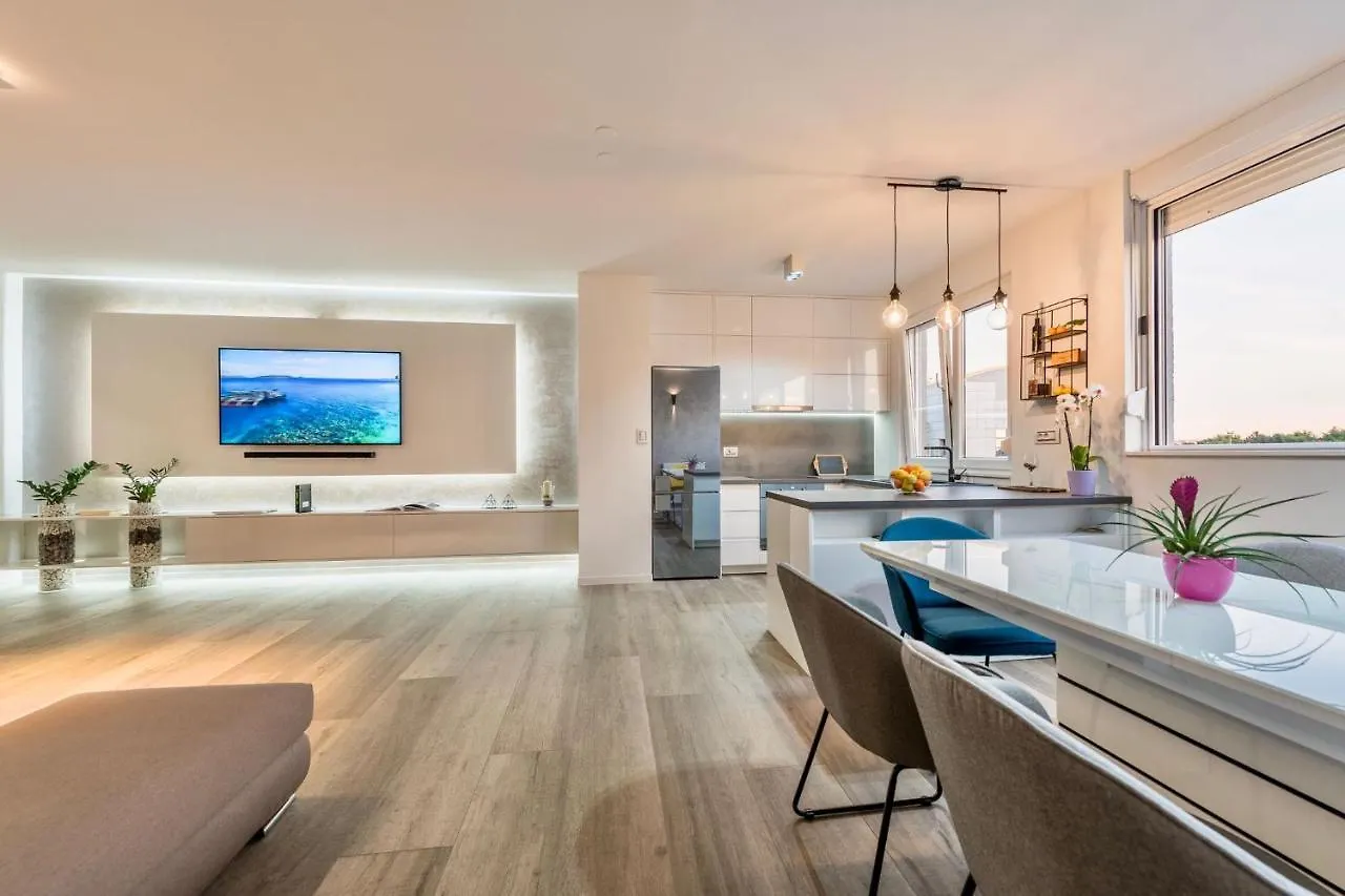 Apartment Apartman Agape Zadar With Parking