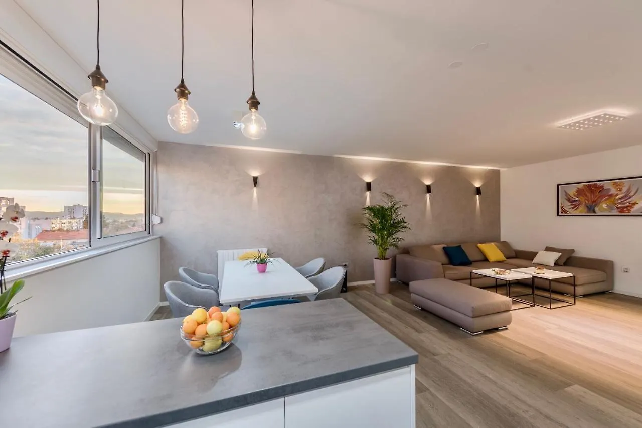 Apartment Apartman Agape Zadar With Parking